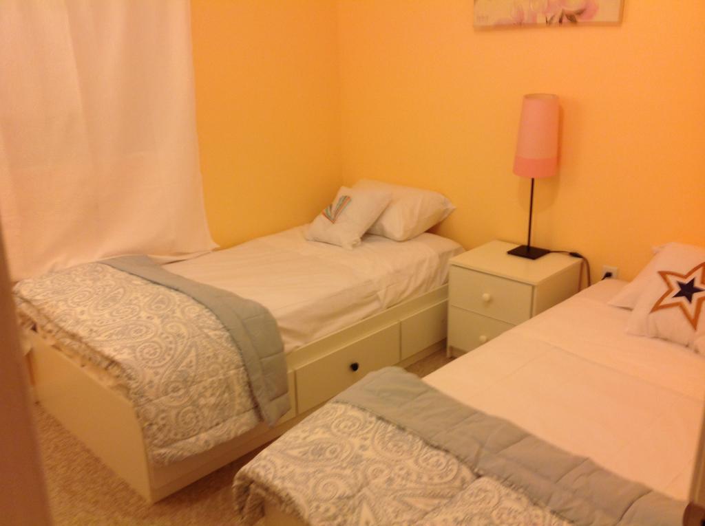 Mojoy Homesuites At Runyon Ньюарк Екстер'єр фото