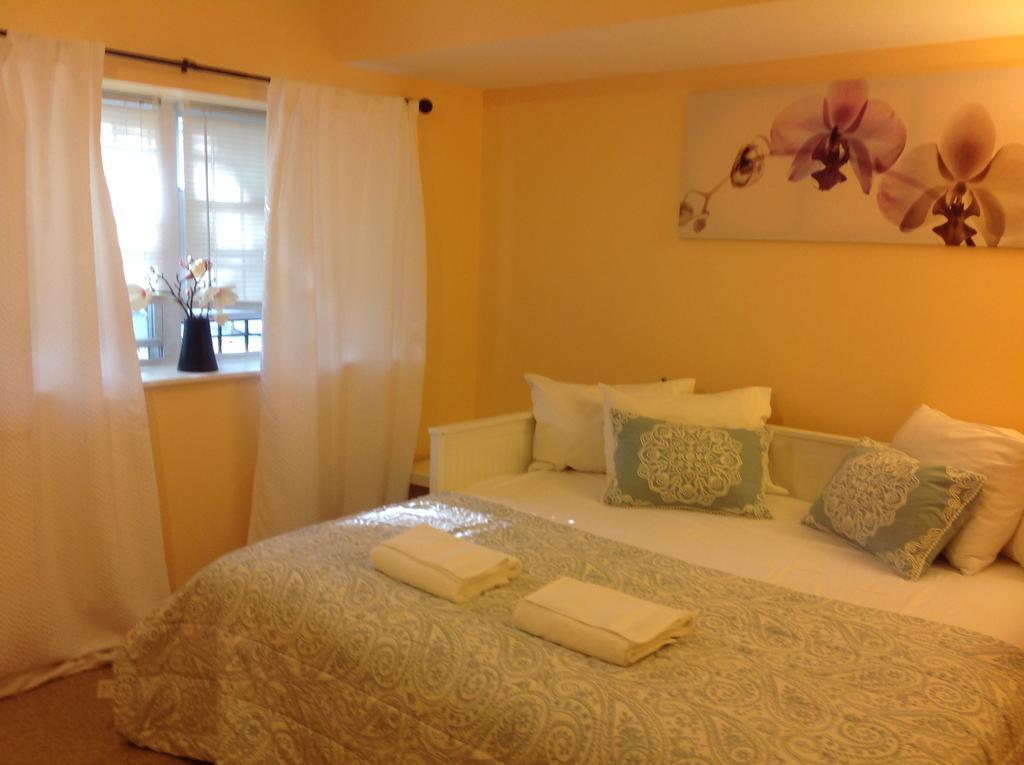 Mojoy Homesuites At Runyon Ньюарк Екстер'єр фото